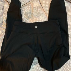 Black Cropped Lululemon Leggings